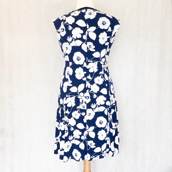 Liz Claiborne Navy and White Floral Knit Dress - Picture 4 of 8